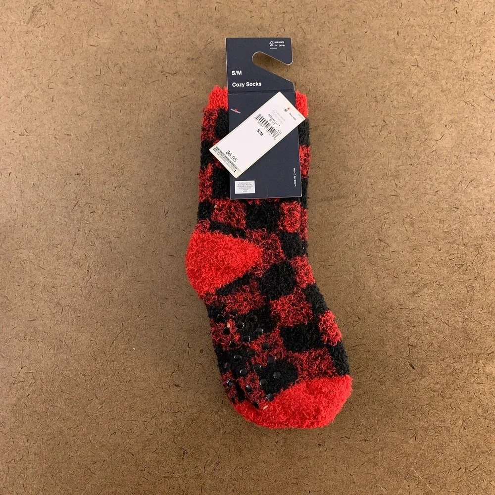 GAP Kids Small/Medium Red/Black Check Cozy Crew Socks 1 Pair NWT